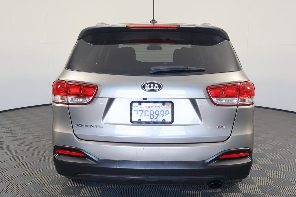 2017 Kia Sorento LX 5