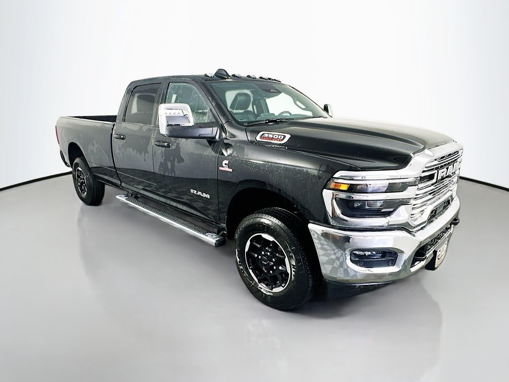 2025 RAM 3500 Laramie Crew Cab LB 4WD