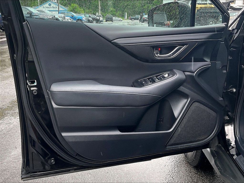 2023 Subaru Outback — photo 9