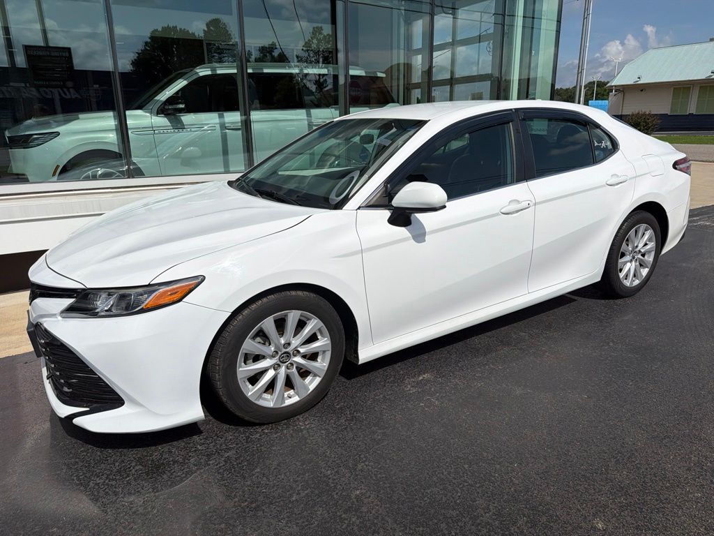 2019 Toyota Camry LE FWD