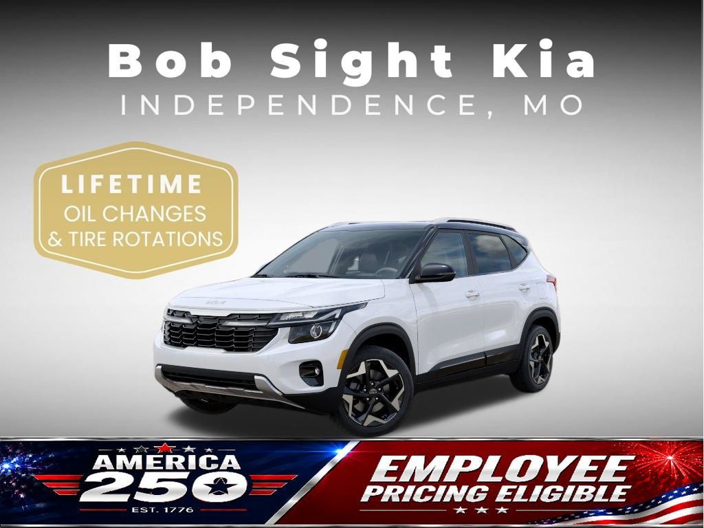 Clear White 2026 Kia Seltos SUV / Crossover All-Wheel Drive Continuously Variable Transmission