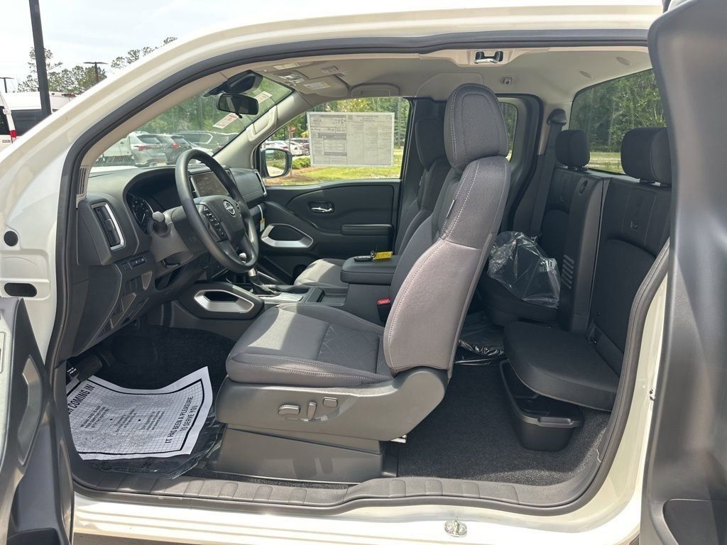 2025 Glacier White Nissan Frontier SV RWD Truck