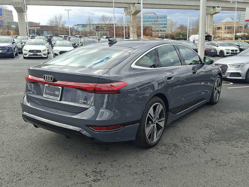 Thumbnail: 2025 Audi e-tron S - 4