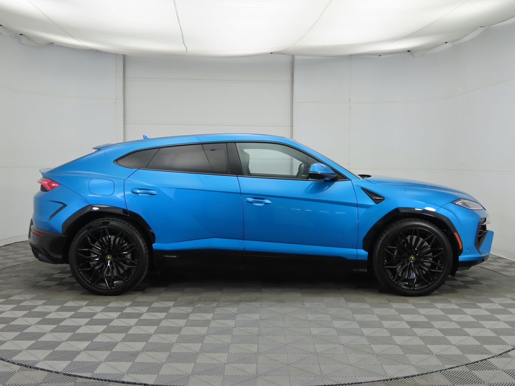 Thumbnail: 2025 Lamborghini Urus - 4