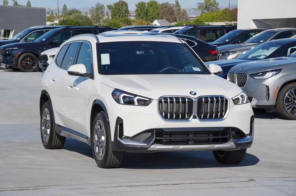 Thumbnail: 2026 BMW X1 - 3