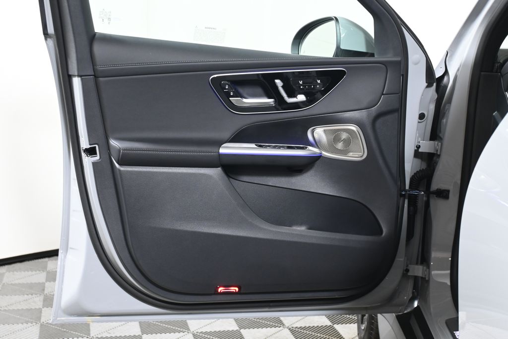 Thumbnail: 2026 Mercedes-Benz GLC - 22