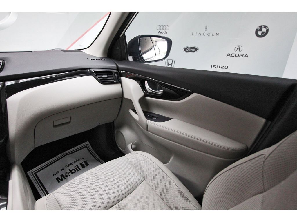 2022 Nissan Rogue Sport SL White at Monument Chevrolet