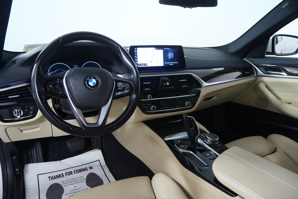 Thumbnail: 2019 BMW 5 Series - 15
