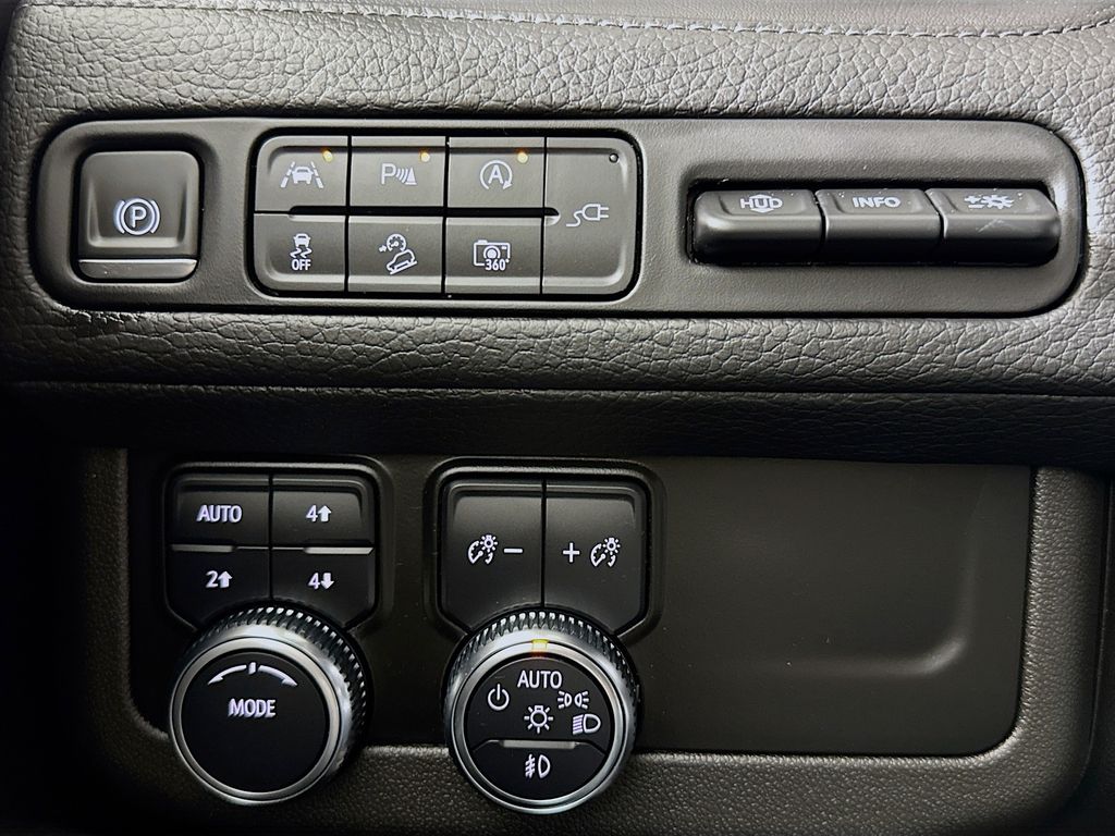 2022 GMC Yukon Denali photo