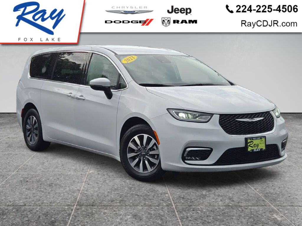 Bright White Clearcoat 2023 Chrysler Pacifica Hybrid Minivan Front-Wheel Drive Continuously Variable Transmission
