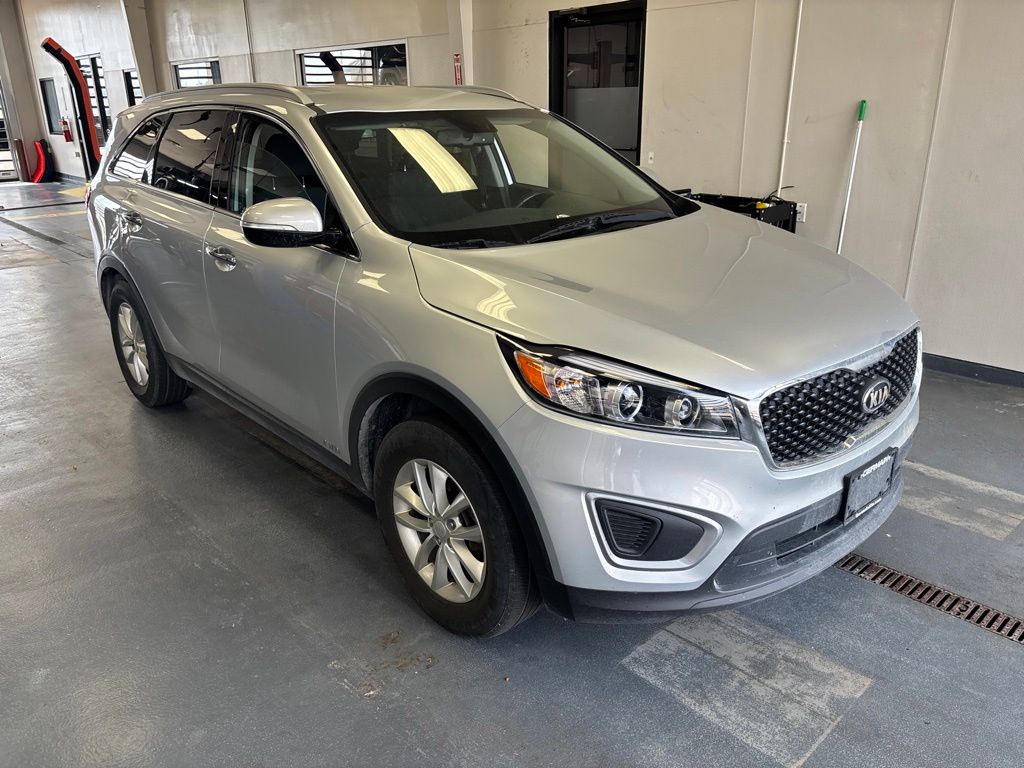 Sparkling Silver 2018 Kia Sorento SUV / Crossover All-Wheel Drive 6-Speed Automatic