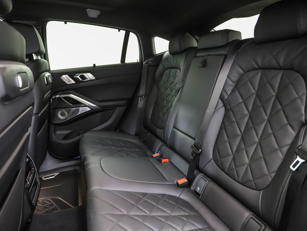 Thumbnail: 2026 BMW X6 - 22