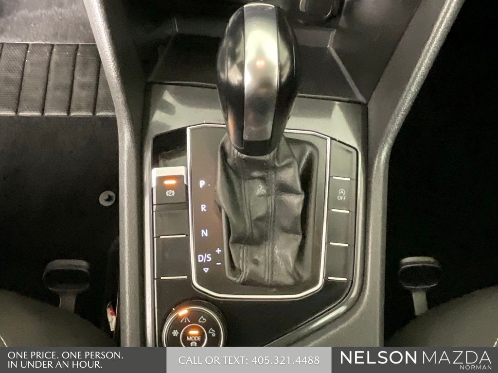 Used 2021 Black Volkswagen 2.0T S image 36