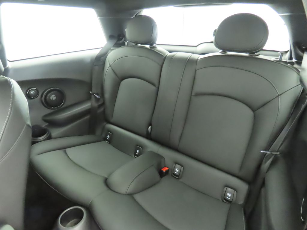 Thumbnail: 2023 MINI Cooper - 22