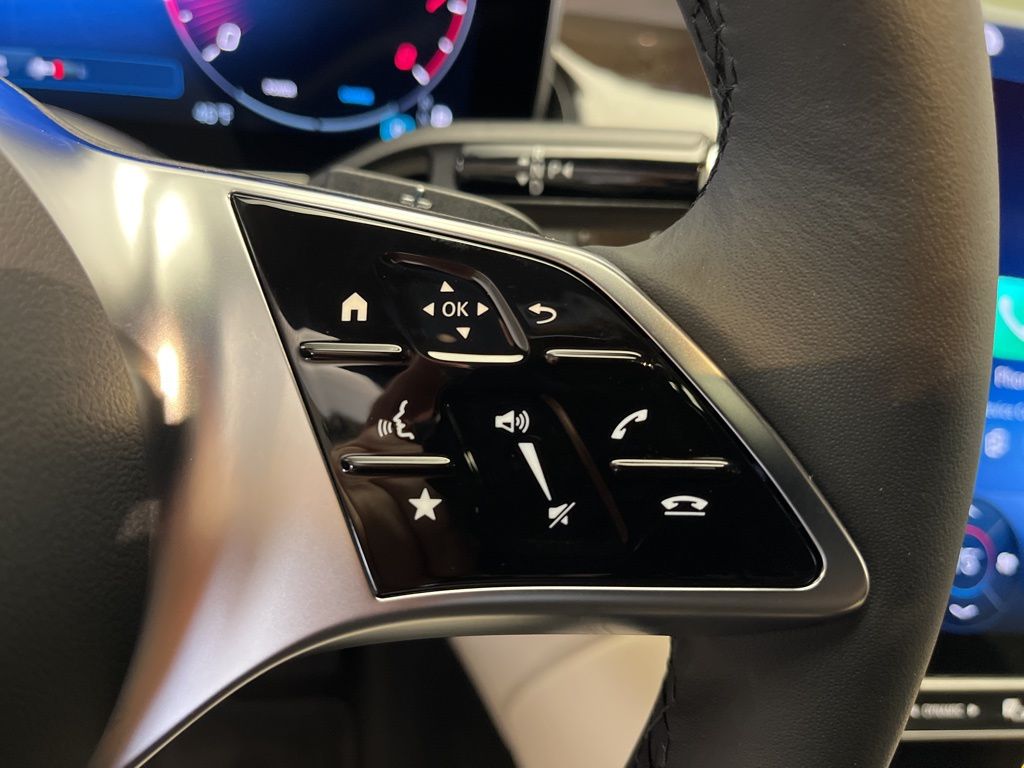 Thumbnail: 2026 Mercedes-Benz GLC - 16