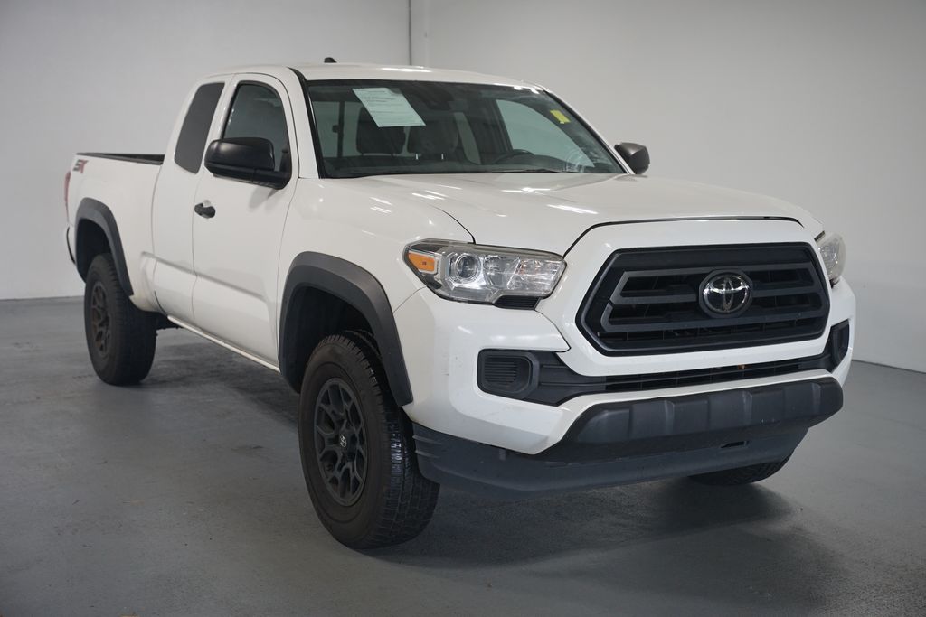 Thumbnail: 2021 Toyota Tacoma - 3
