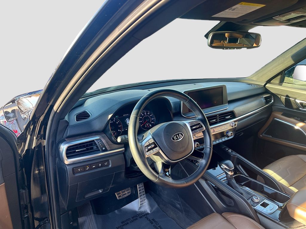 Used 2022 Ebony Black Kia SX image 9