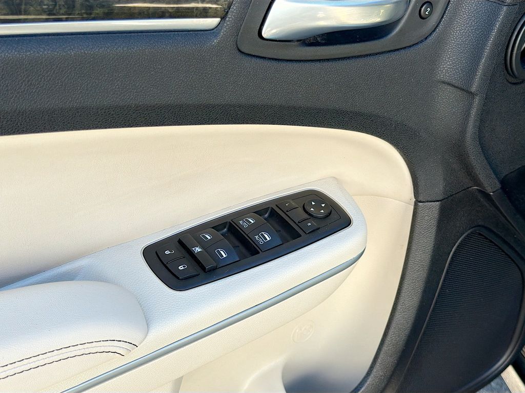 Used 2023 Black Chrysler Touring image 17