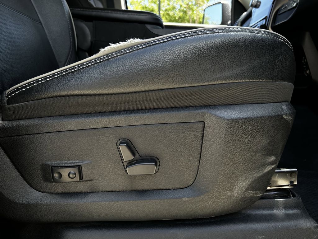 car-gallery-32