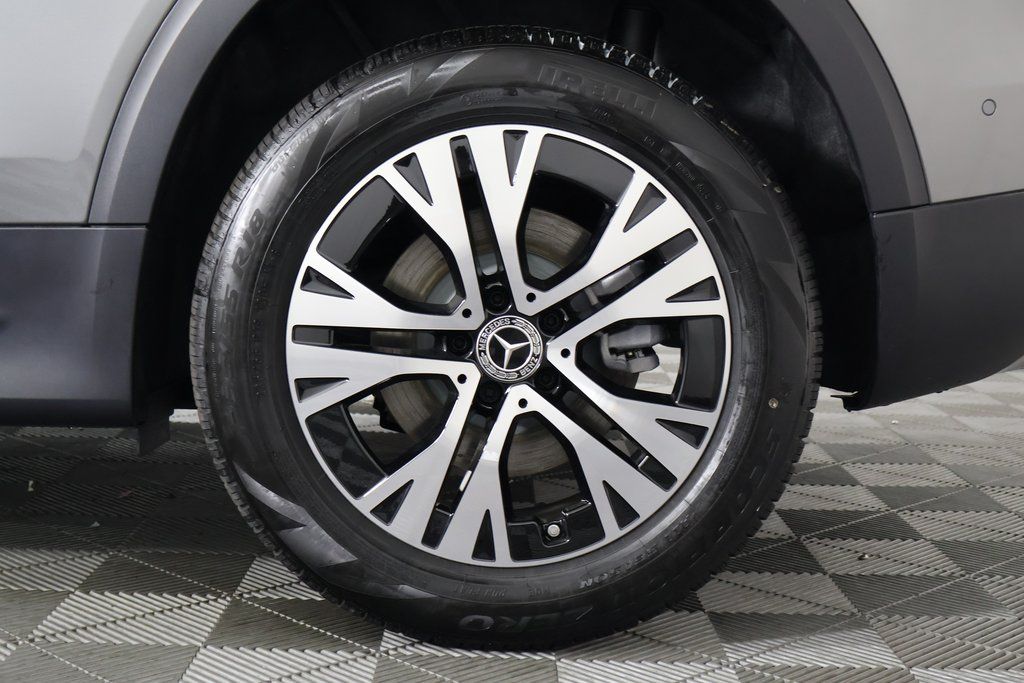 Thumbnail: 2026 Mercedes-Benz GLB - 10