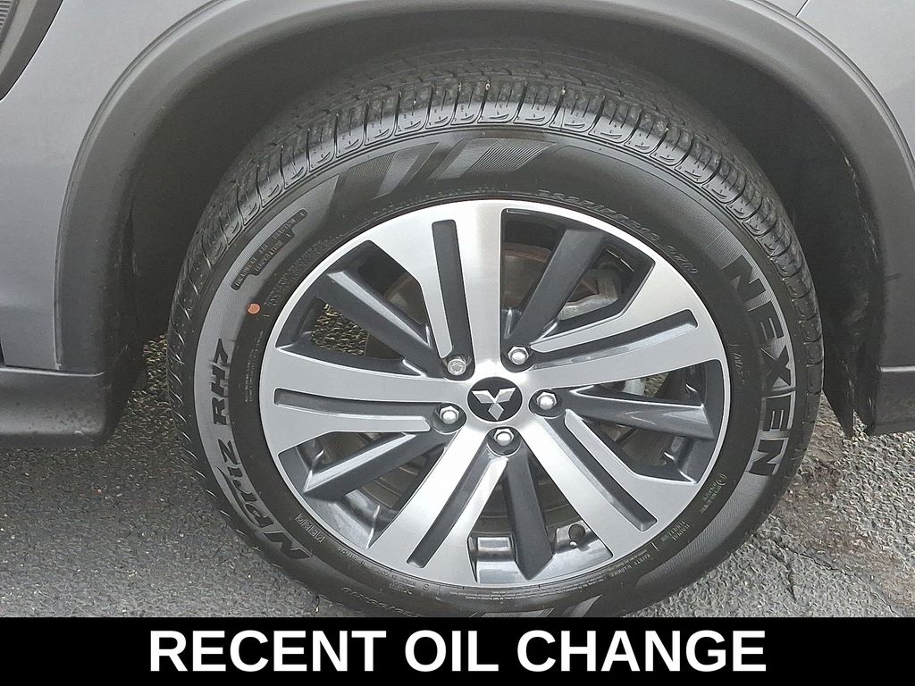 Thumbnail: 2023 Mitsubishi Outlander Sport - 9