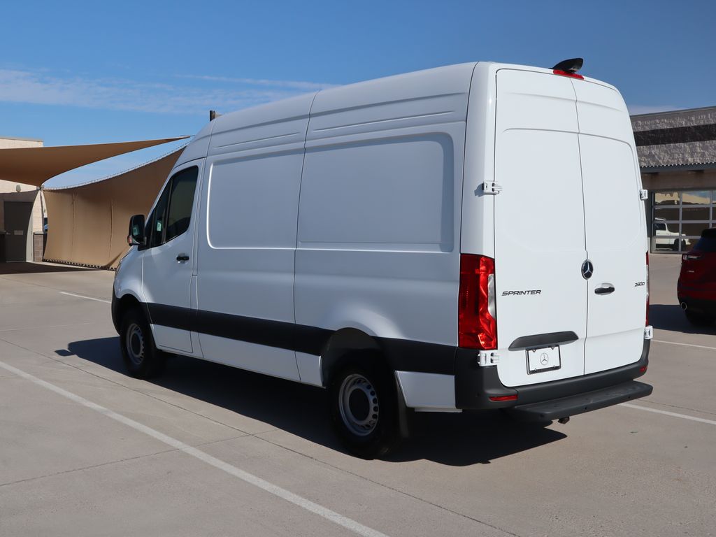 Thumbnail: 2026 Mercedes-Benz Sprinter - 7