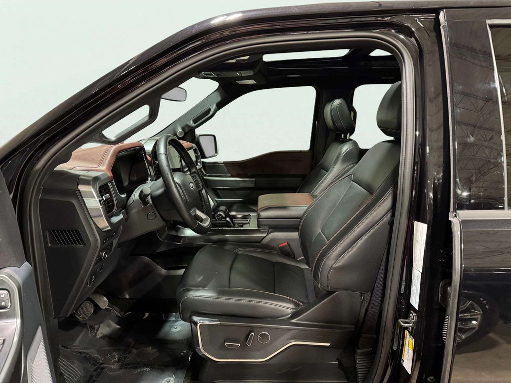 Used 2022 Agate Black Metallic Ford Lariat image 19