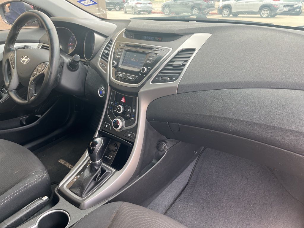 Thumbnail: 2016 Hyundai Elantra - 24