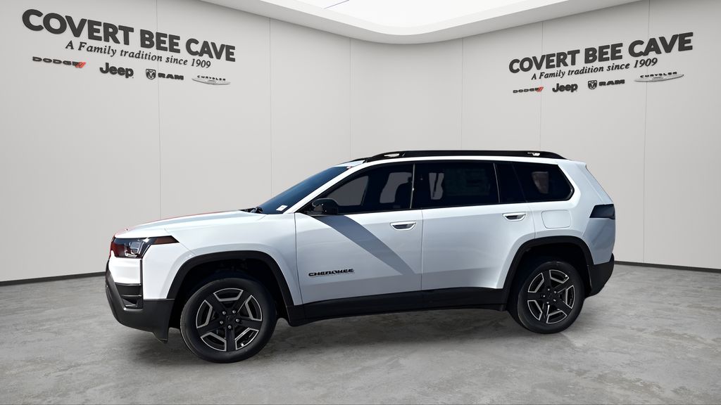 New 2026 White/off-white Jeep Laredo image 4
