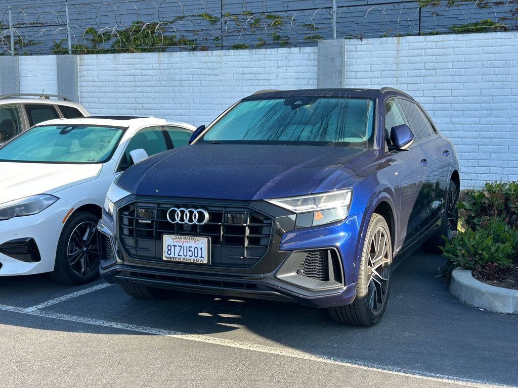 Thumbnail: 2020 Audi Q8 - 2