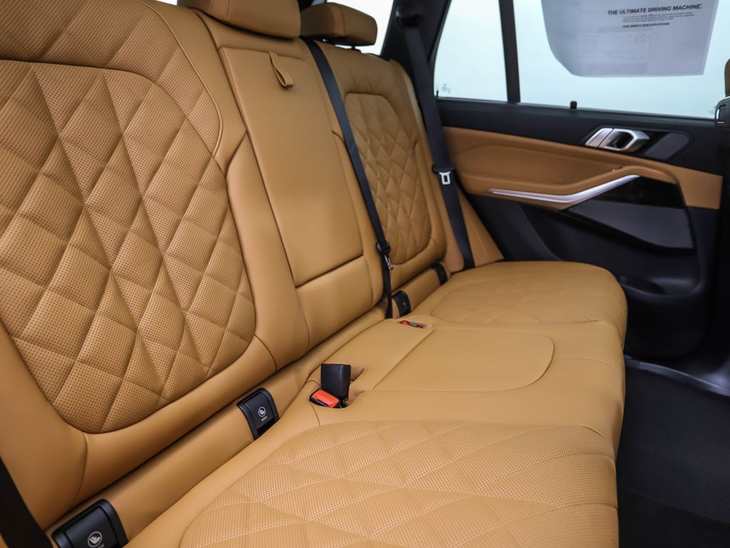 Thumbnail: 2026 BMW X5 - 26