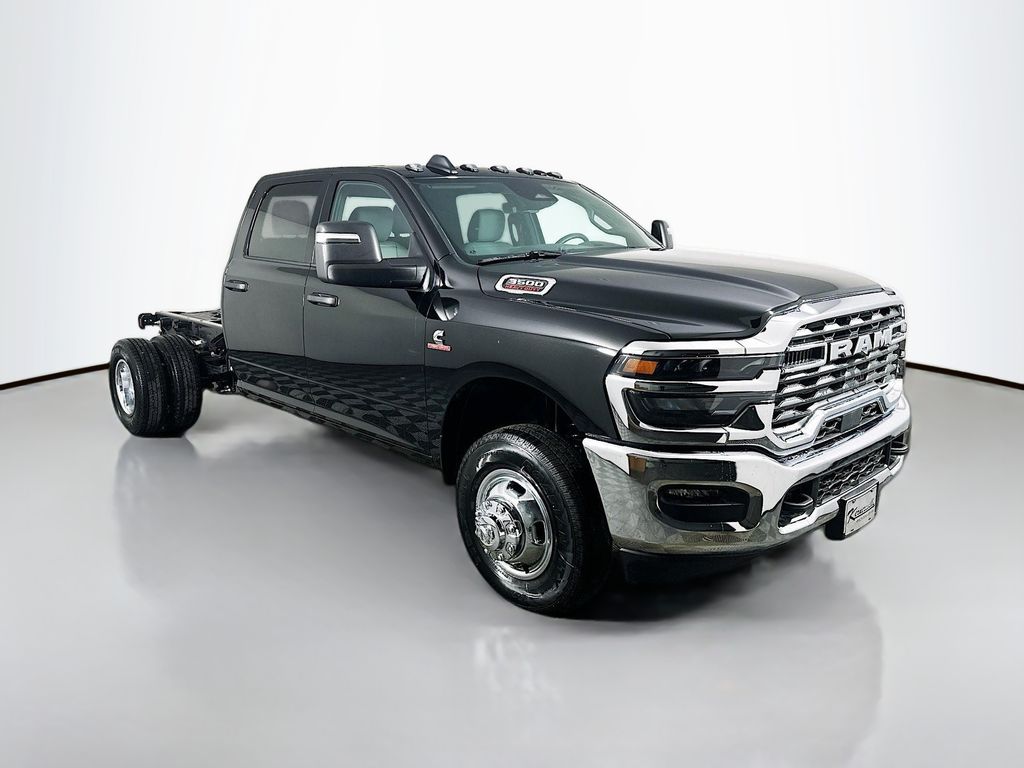 2026 RAM 3500 Chassis Tradesman Crew Cab LB DRW 4WD