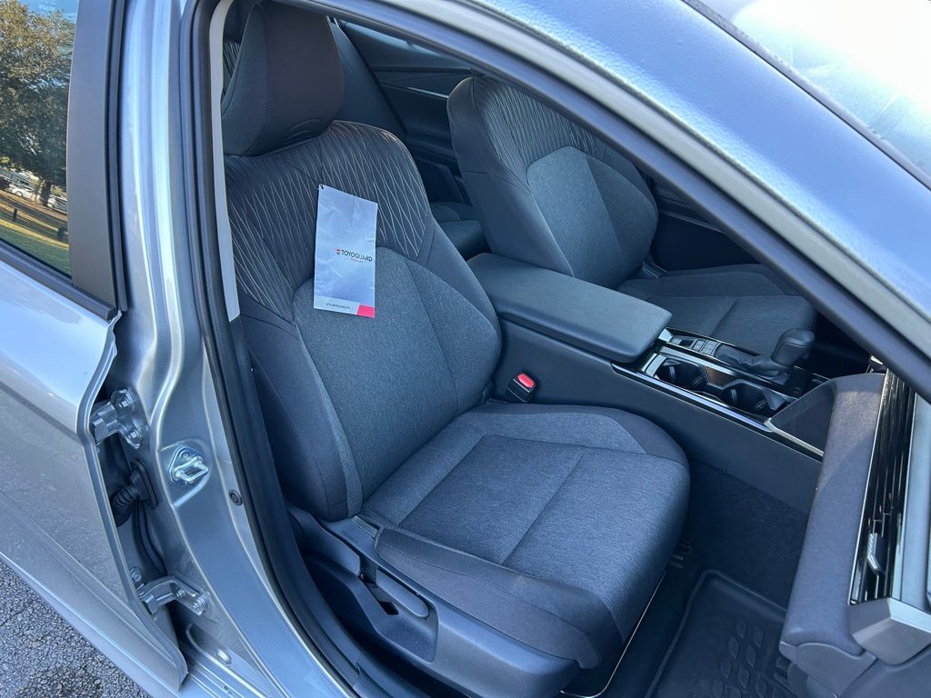 Thumbnail: 2025 Toyota Camry - 15