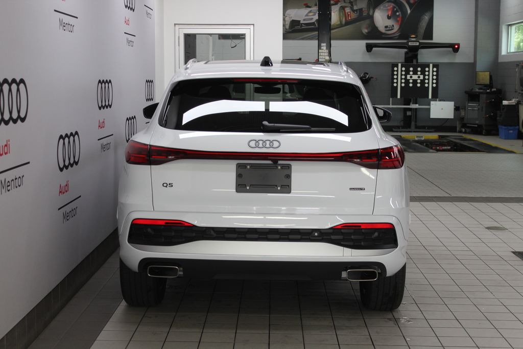 Thumbnail: 2025 Audi Q5 - 5