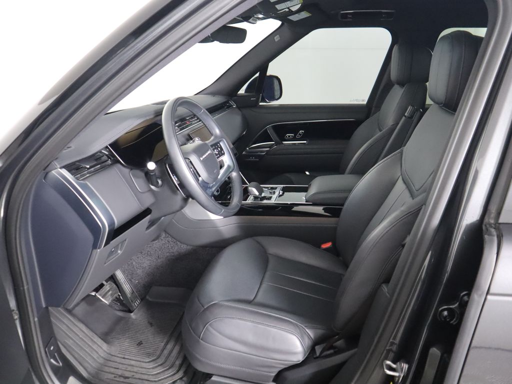 Thumbnail: 2023 Land Rover Range Rover - 20