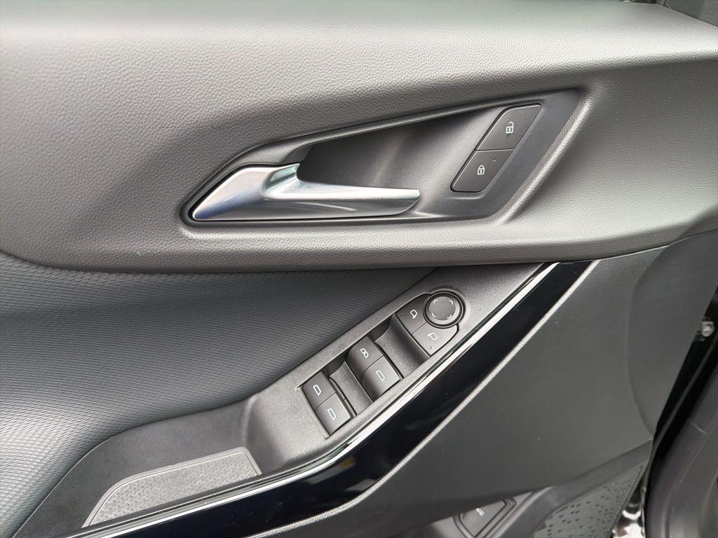 Thumbnail: 2026 Chevrolet Equinox - 27