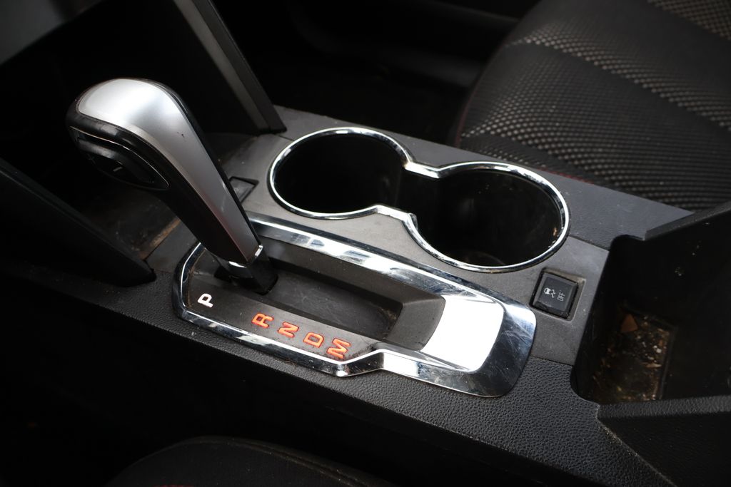 Thumbnail: 2015 GMC Terrain - 26