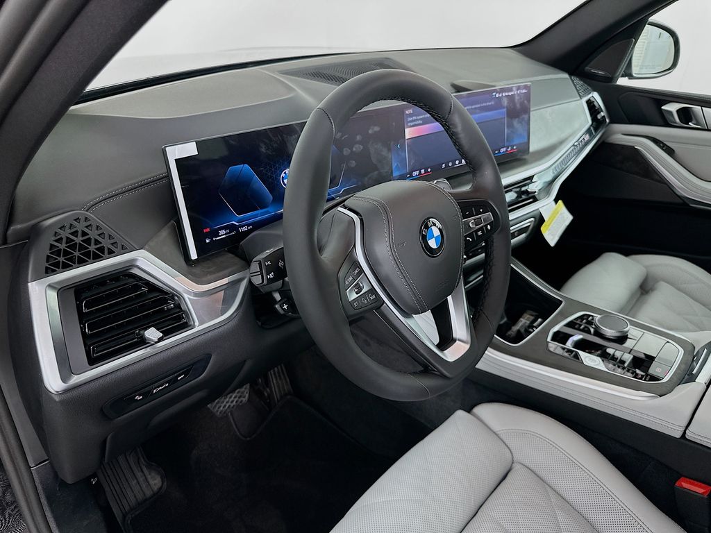 Thumbnail: 2026 BMW X5 - 9