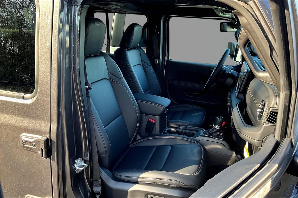 2025 Jeep Gladiator Sport Gray at Texan Dodge Chrysler Jeep Ram