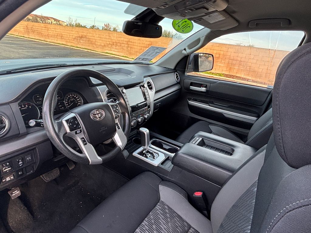 Thumbnail: 2021 Toyota Tundra - 9