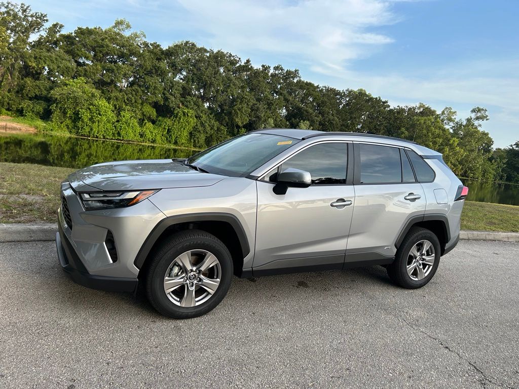Thumbnail: 2025 Toyota RAV4 - 2