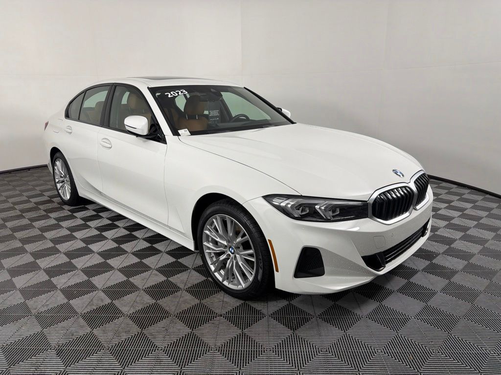 Thumbnail: 2023 BMW 3 Series - 3