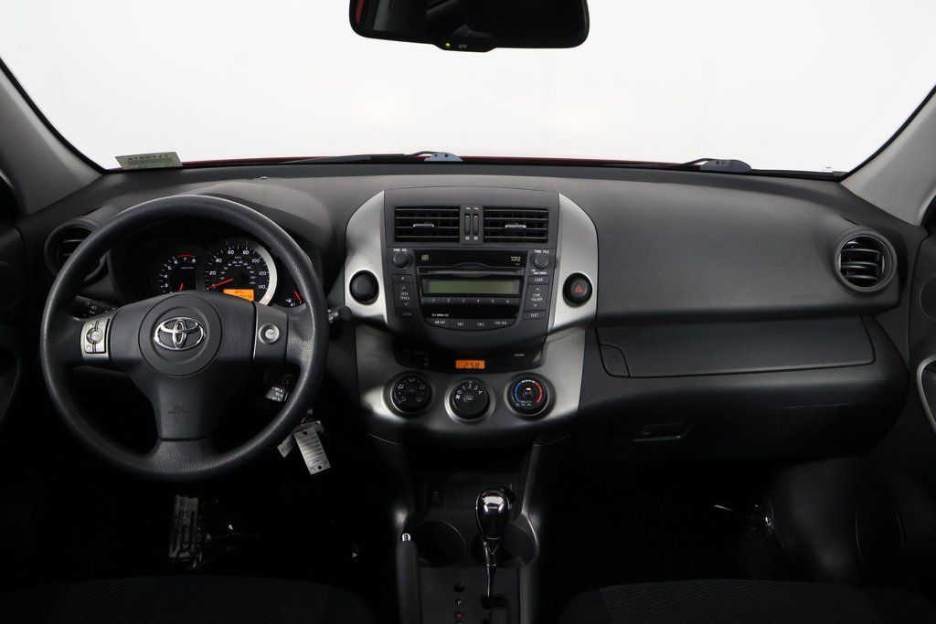 Thumbnail: 2011 Toyota RAV4 - 8