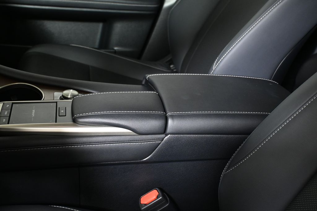 Thumbnail: 2022 Lexus RX - 25