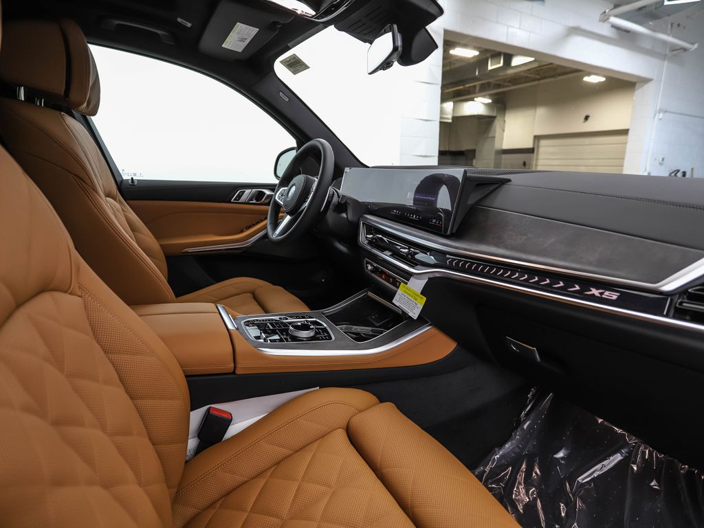 Thumbnail: 2026 BMW X5 - 30