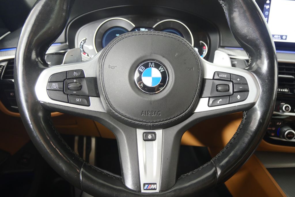 Thumbnail: 2019 BMW 5 Series - 20