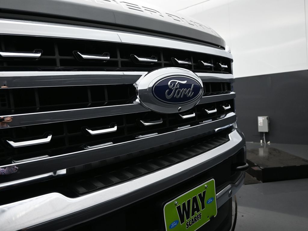 2026 Ford F-350 Super Duty Lariat
