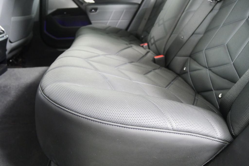 Thumbnail: 2024 BMW 7 Series - 15