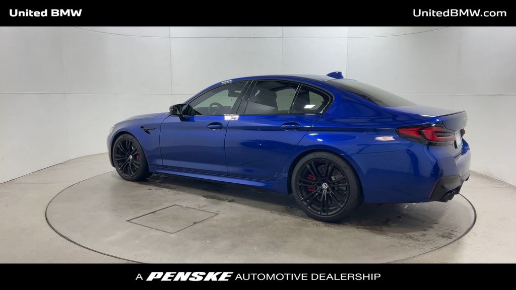 Thumbnail: 2023 BMW M5 - 6