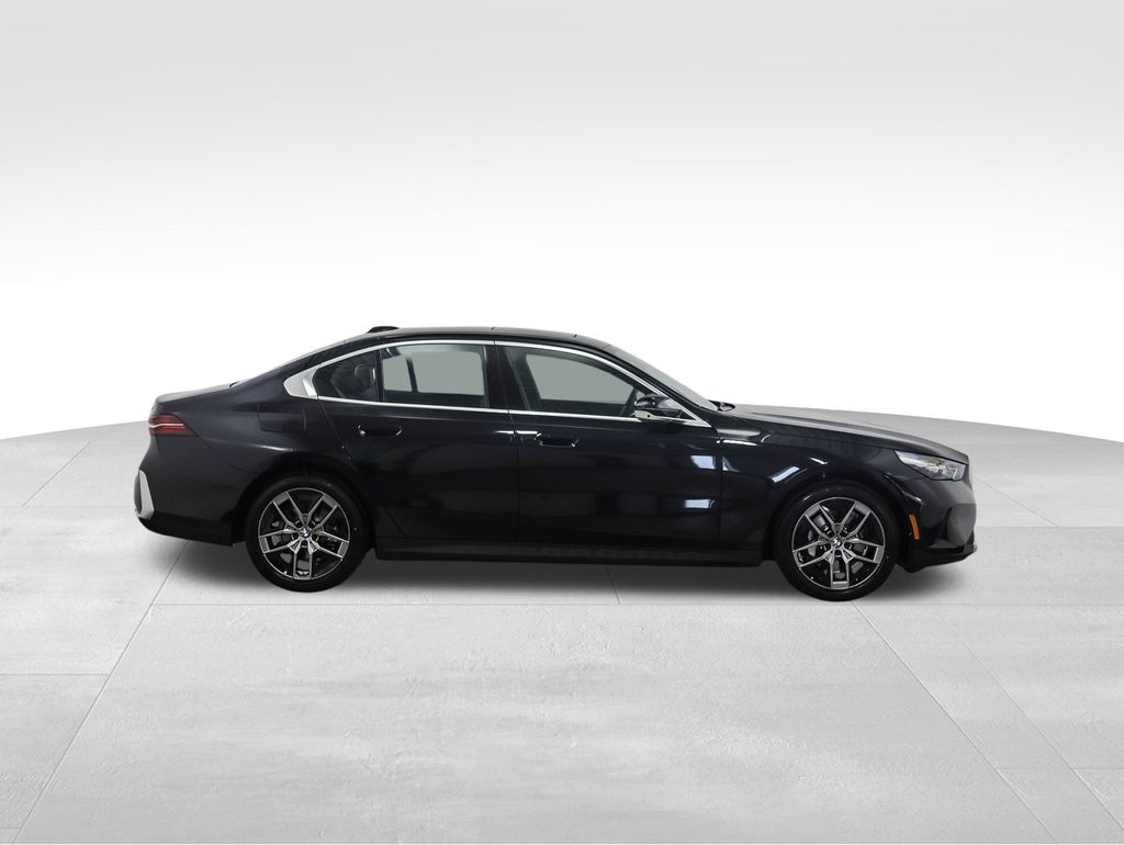 2026 BMW 5 Series 530i xDrive 6